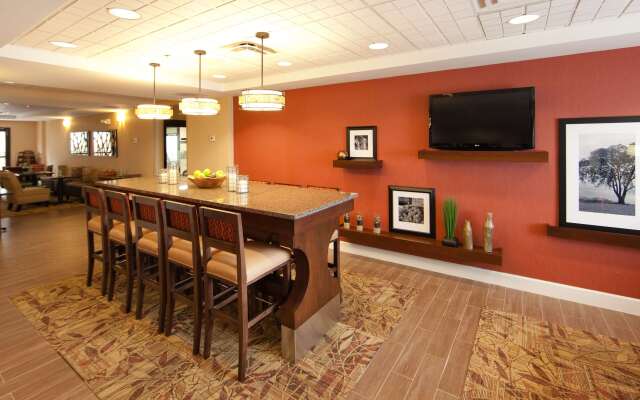 Hampton Inn Columbus-North