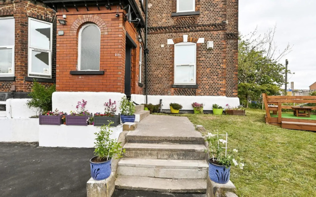 Albert View