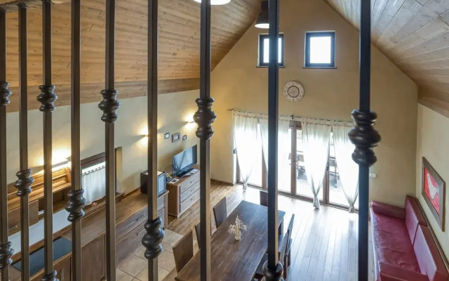 Pannonian Villa 12