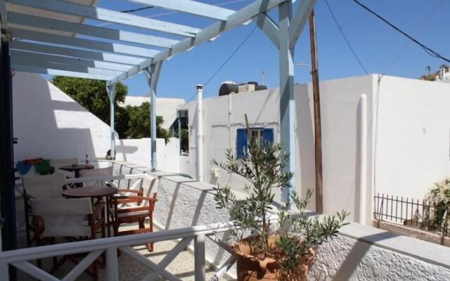 Aphrodite Hotel & Apartments