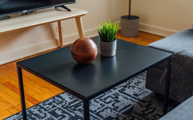 Chic & Pristine 1BR Apt in Marshfield