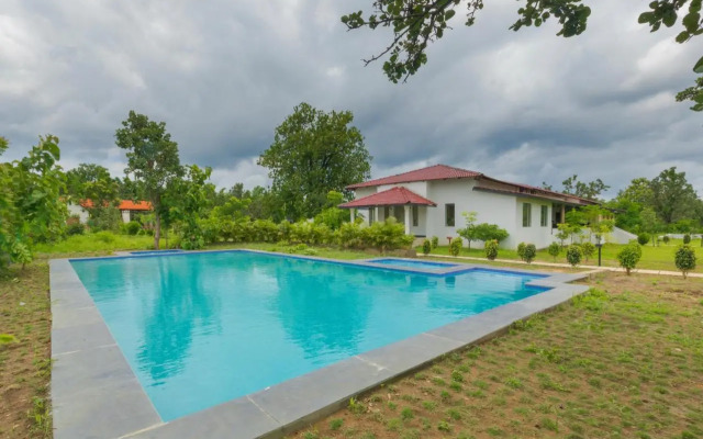 Tuli Veer Bagh Resort Turia