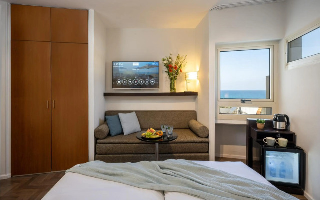 Maxim Hotel Tel Aviv Adults Only