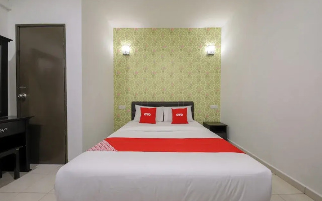 OYO 89497 Dream Nur Hotel