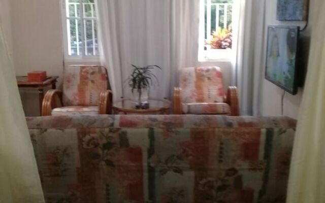 Las Mercedes 406
