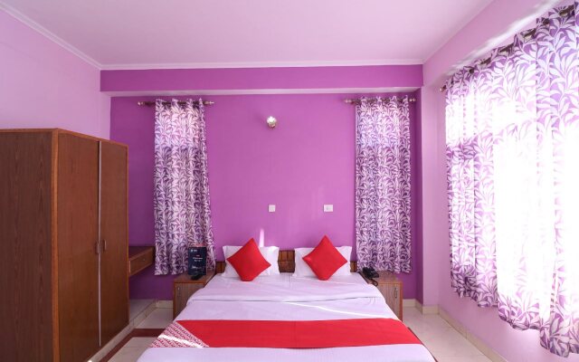 Moksh Hotel by OYO Rooms