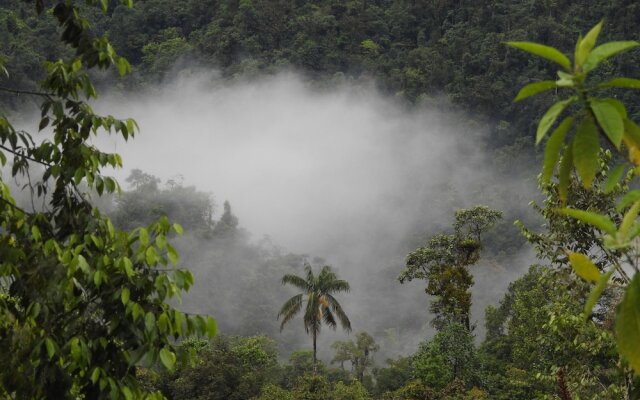 Biohostal Mindo Cloud Forest