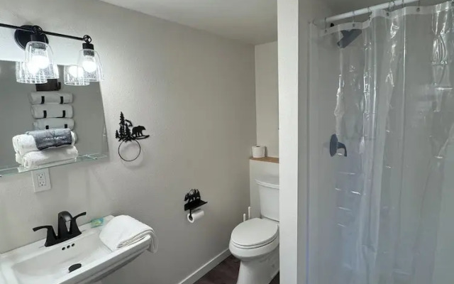 Glacier Alpine Lodges