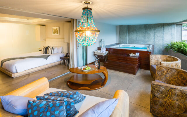 The Charlee Hotel