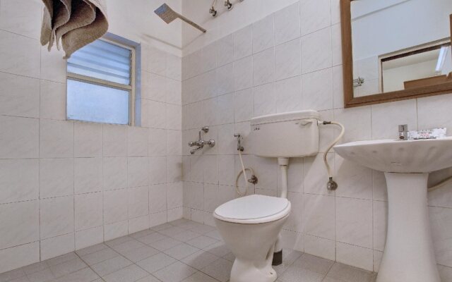 Amethyst Business Hotel by OYO Rooms
