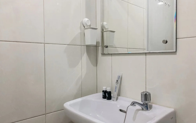 Comfy And Well Furnished 2Br Springlake Summarecon Bekasi Apartment