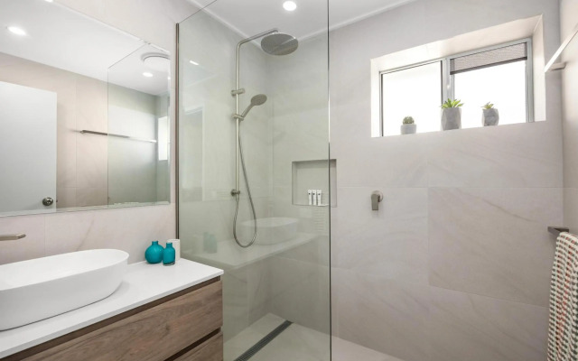 Noosa Outrigger Beach Resort