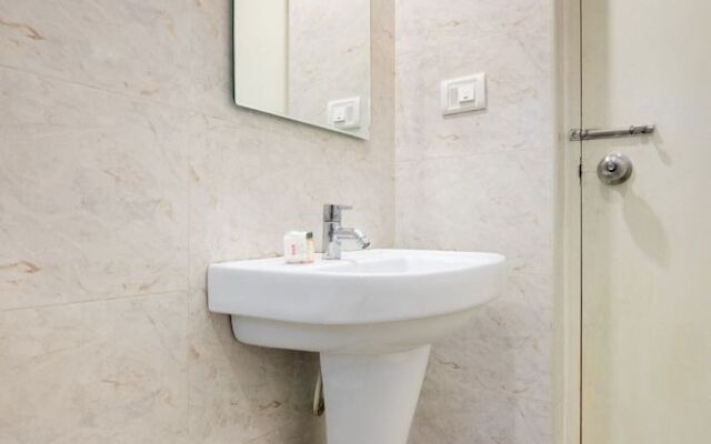 OYO 10026 Hotel Kings Suites