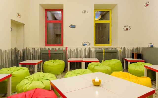 Re:forma Art Hostel