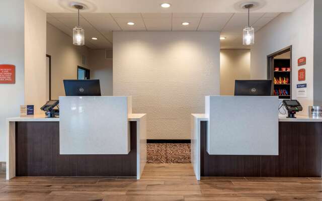 Best Western Plus Coachella Valley Inn & Suites