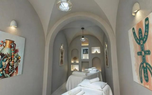 Nahrawess  & Spa Resort