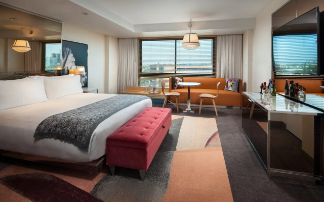 SLS Hotel, a Luxury Collection Hotel, Beverly Hills