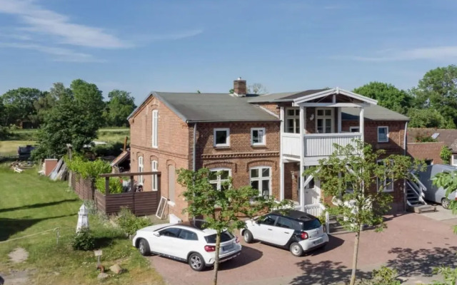 Apartment Pond View Comfortable Vacation Home