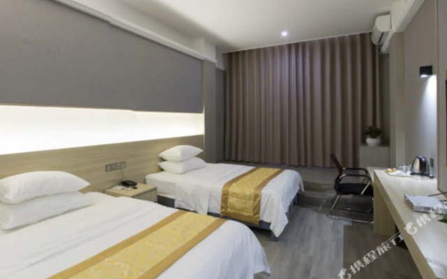 Chunjiang Business Hotel