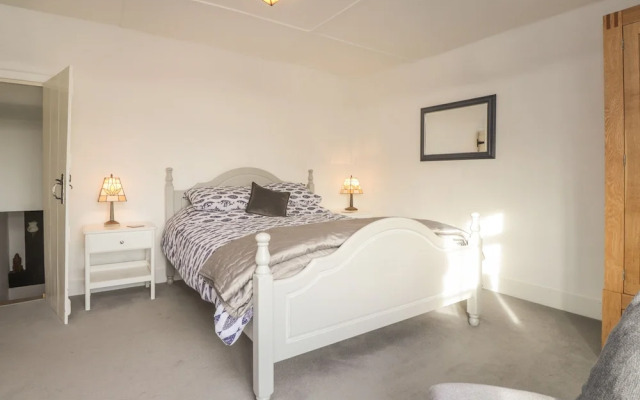 3 Seaview Cottages