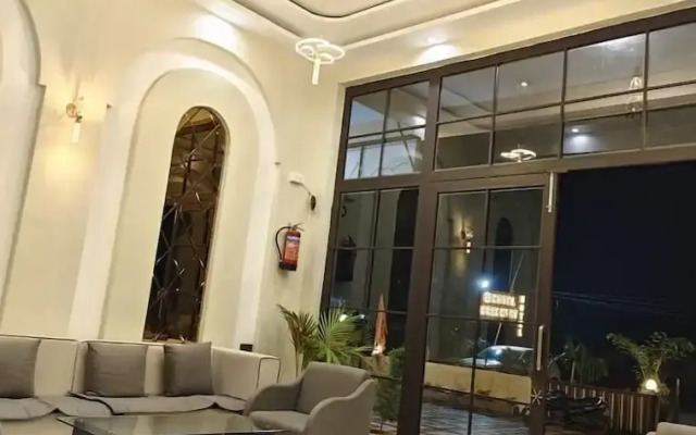 Hotel Prakhyat