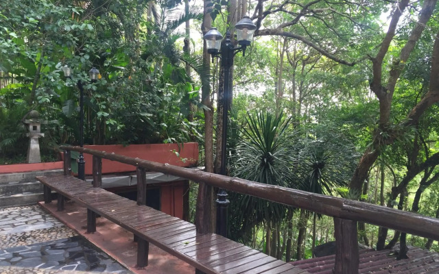 Phu Pha Nam Resort & Spa