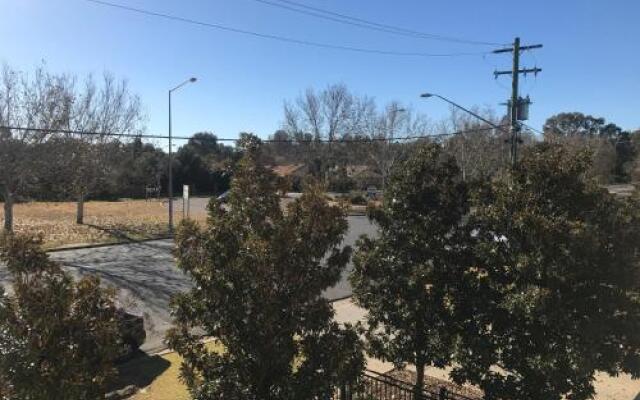 Travers Street Apartment