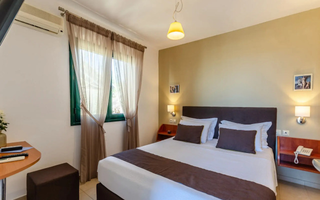 Pela Mare Hotel