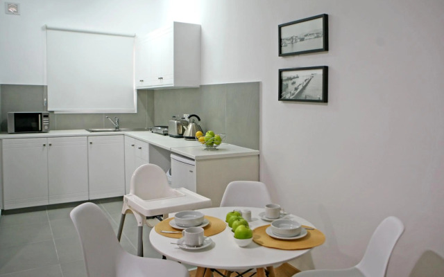 Corina Suites and Apartments