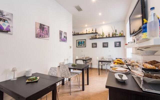 Eroom42 Guest House