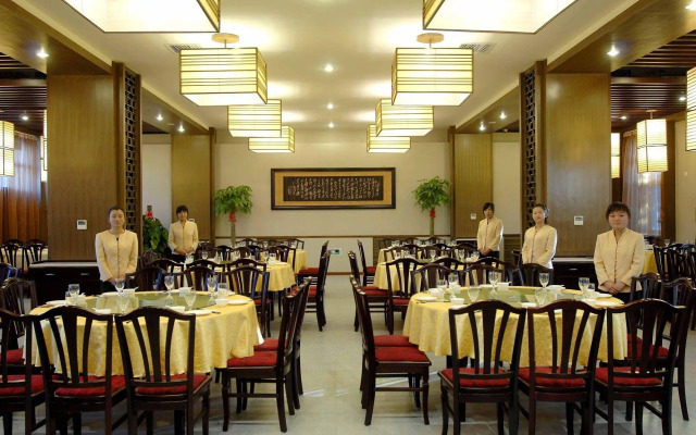 King Parkview Hotel