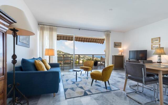 Sea View Park Swimming Pool & Tennis 2 Bdrs