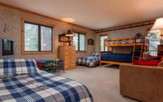 Forest Retreat Rental Cabin