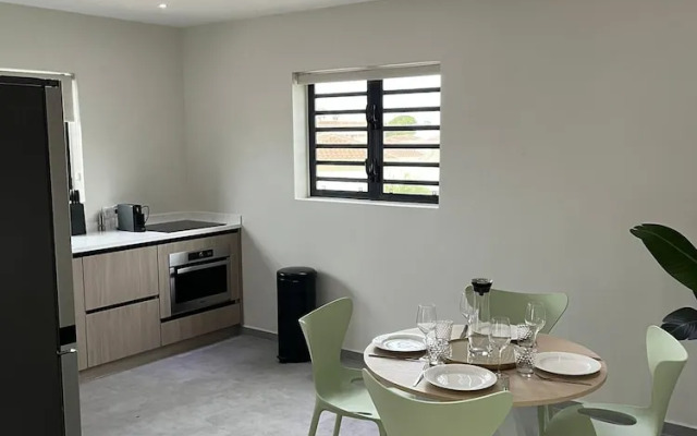 No5 Mambo Apartment