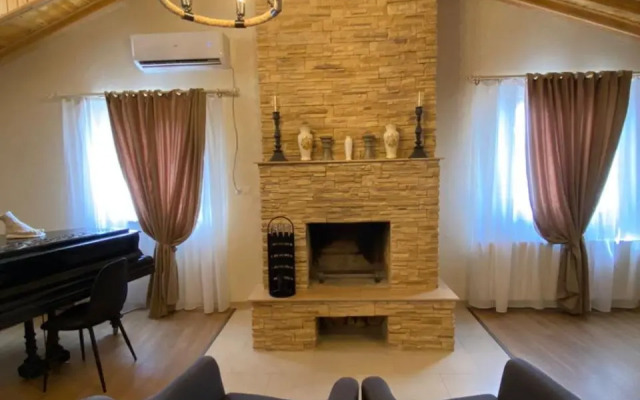 Guest House on Avlabari Street 12