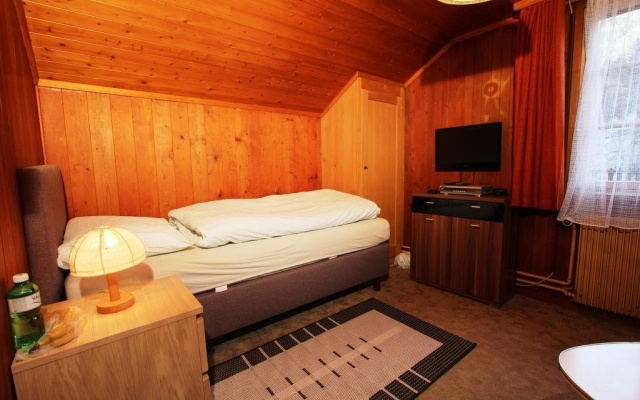 Hotel Restaurant Alpina – Guest Rooms – Innertkirchen