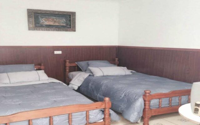 Hostal Santa Ana