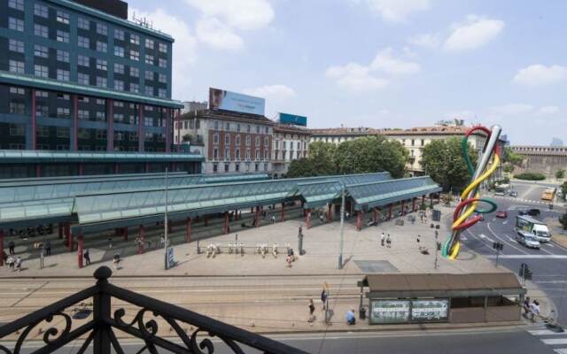 Cadorna 9 by Flatscollection