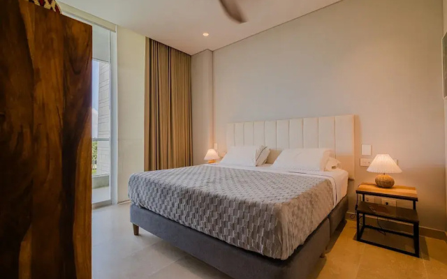 2BR 5 Guests Private Balcony and Shared Pool