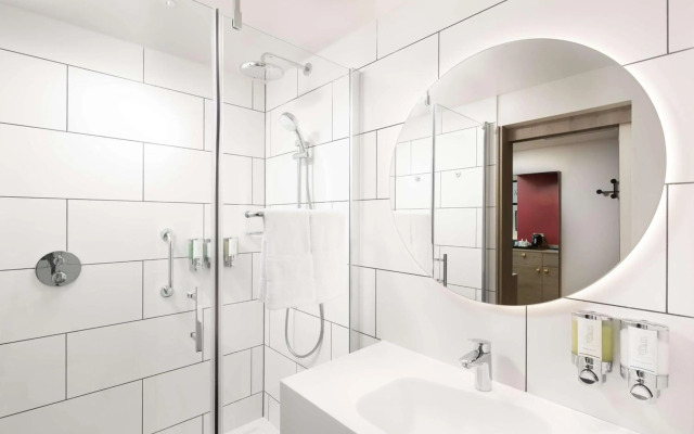 Hampton by Hilton London City