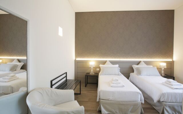 Villa Liberty - Lake Como Rooms & SPA