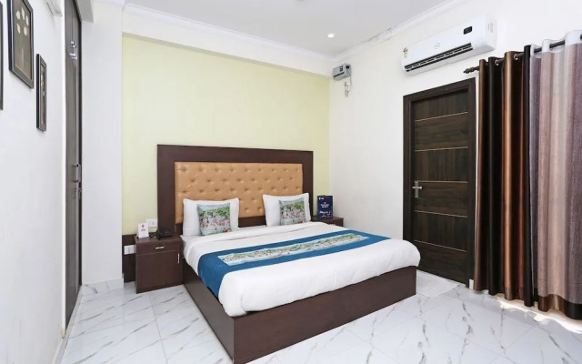 OYO 6812 Aruma Residency