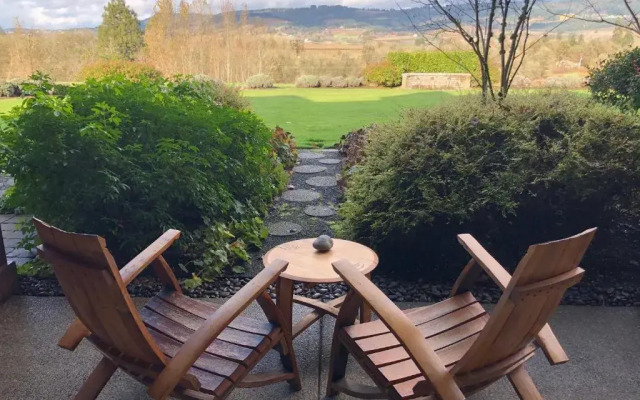 The Setting Inn Willamette Valley