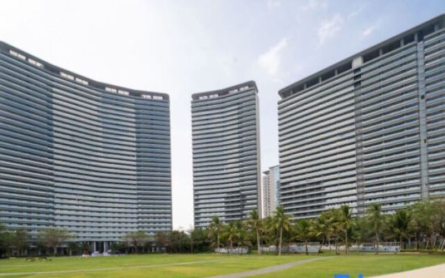 Yajing Haiju Surfing Seaview Design Hotel (Wanning Sunac Riyuewan Branch)