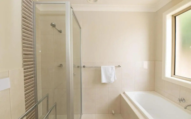 Franklin Villa, Central, Comfy & Convenient