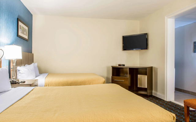 Quality Inn & Suites Middletown - Newport
