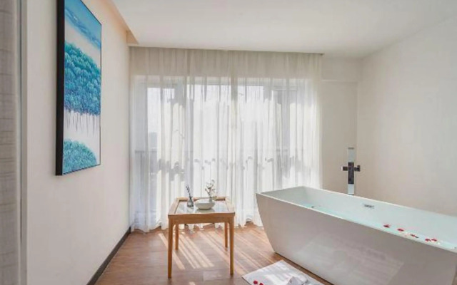 Carrison Yuehe Hotel