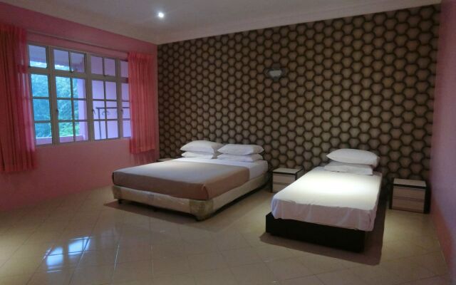 Pearl Villa Hotel & Resort