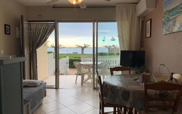 Appartement Balaruc-les-Bains, 1 pièce, 4 personnes - FR-1-503-74