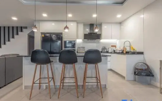 Thai Home Jomtien Deluxe3B Villa